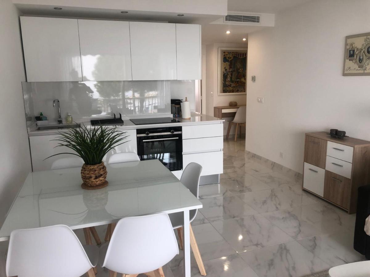 Front De Mer,Plage, Piscine, Parking Cagnes-sur-Mer Ngoại thất bức ảnh