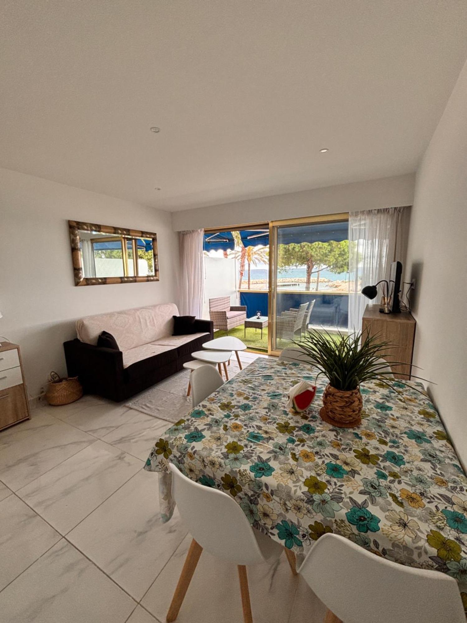 Front De Mer,Plage, Piscine, Parking Cagnes-sur-Mer Ngoại thất bức ảnh