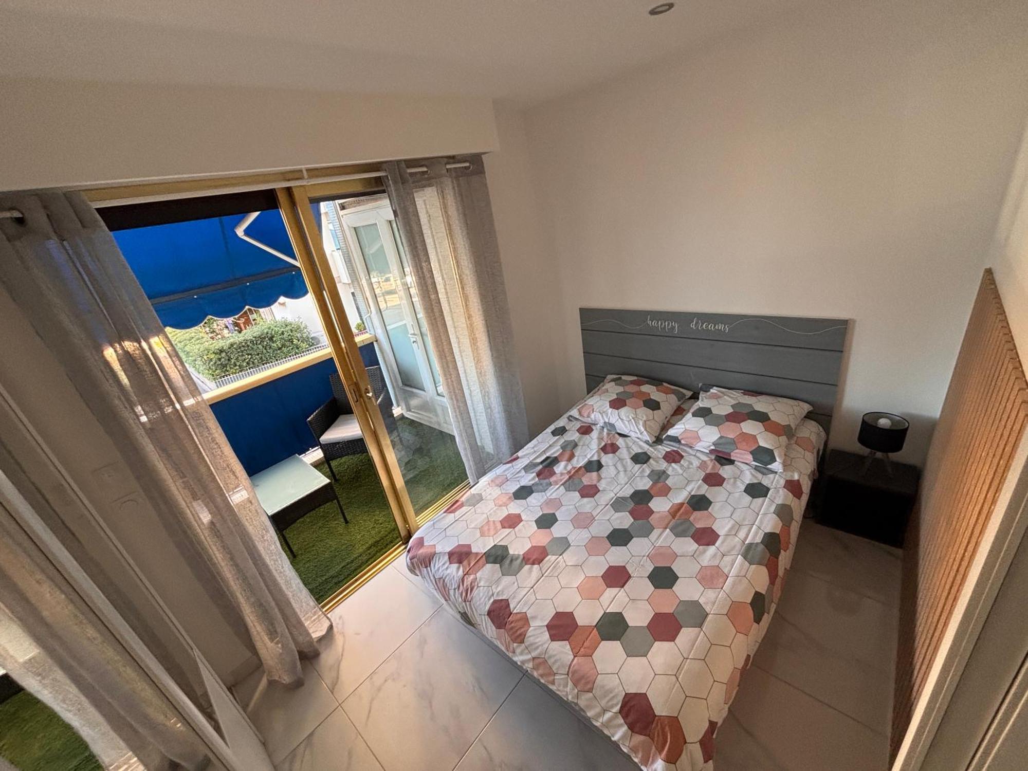 Front De Mer,Plage, Piscine, Parking Cagnes-sur-Mer Ngoại thất bức ảnh
